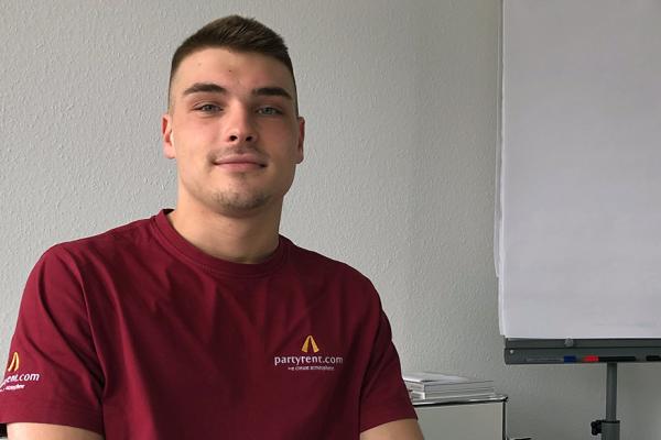 Interview mit Alexander Martel, Auszubildender zur Fachkraft für Lagerlogistik