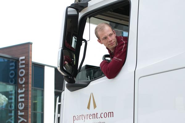  Party Rent sucht Kraftfahrer CE im Nahverkehr (m/w)